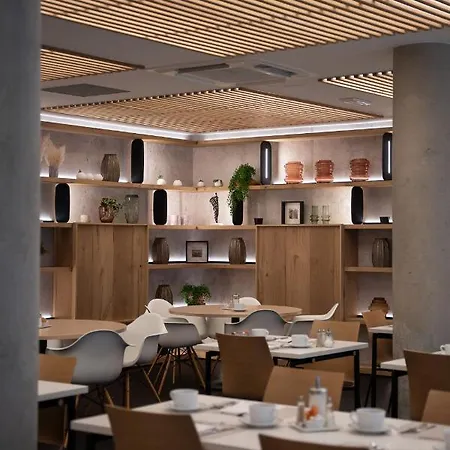 Western Premier De La Paix Reims