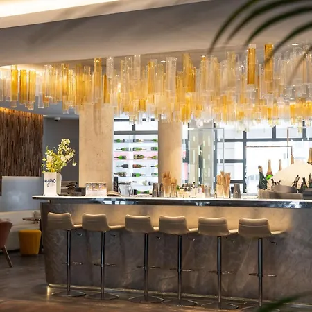 Western Premier De La Paix