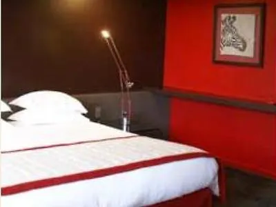 Hotel Western Premier De La Paix 4*