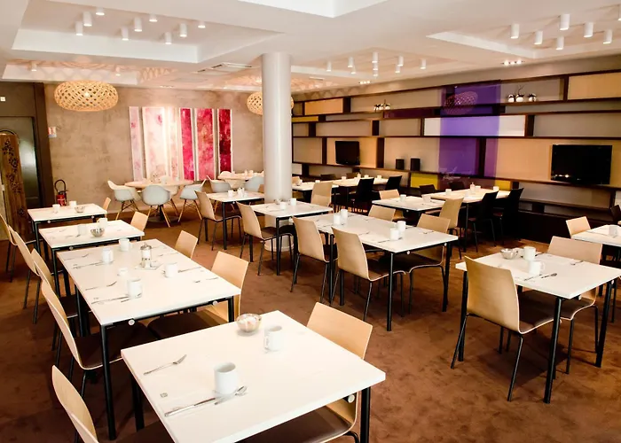 Western Premier De La Paix 4*