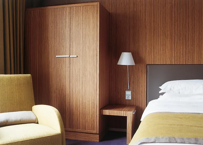 Western Premier De La Paix Otel 4*