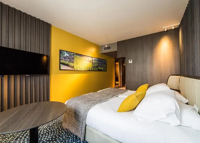 Western Premier De La Paix 4* Reims