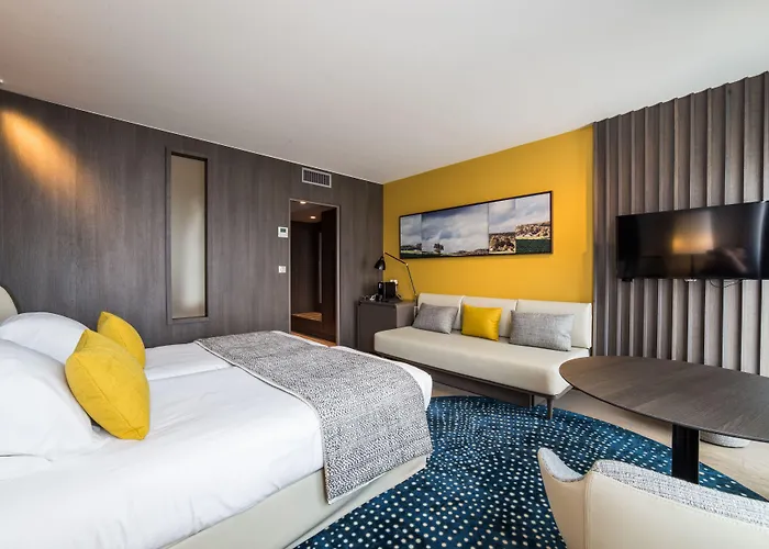 Western Premier De La Paix 4* Reims