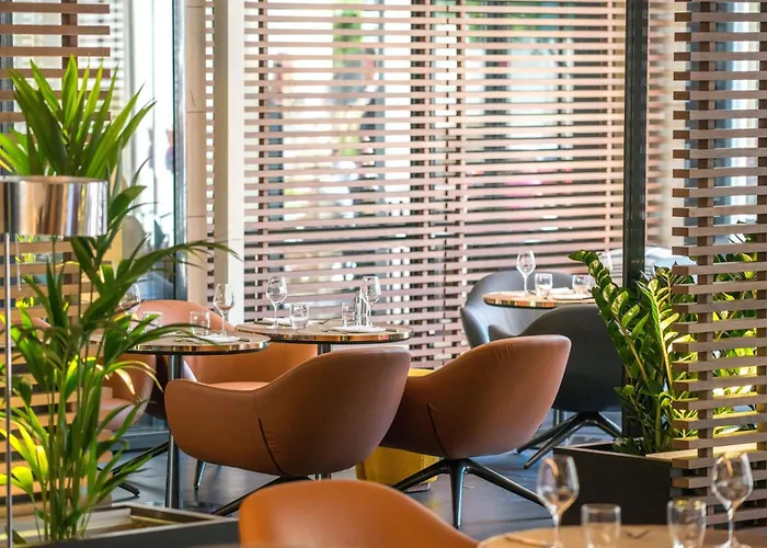 Hotel Western Premier De La Paix 4*